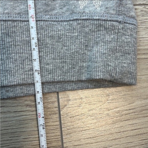 Victoria’s Secret Light Grey V-Neck Hoodie Size M - Picture 9 of 11